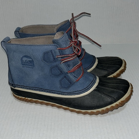 Sorel Out n About Leather Duck Booties - Size 8 - Picture 4 of 10
